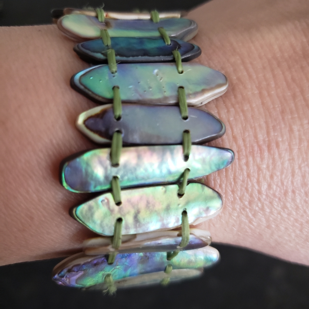 Abalone Shell Elastic bracelet - Picture 3 of 3